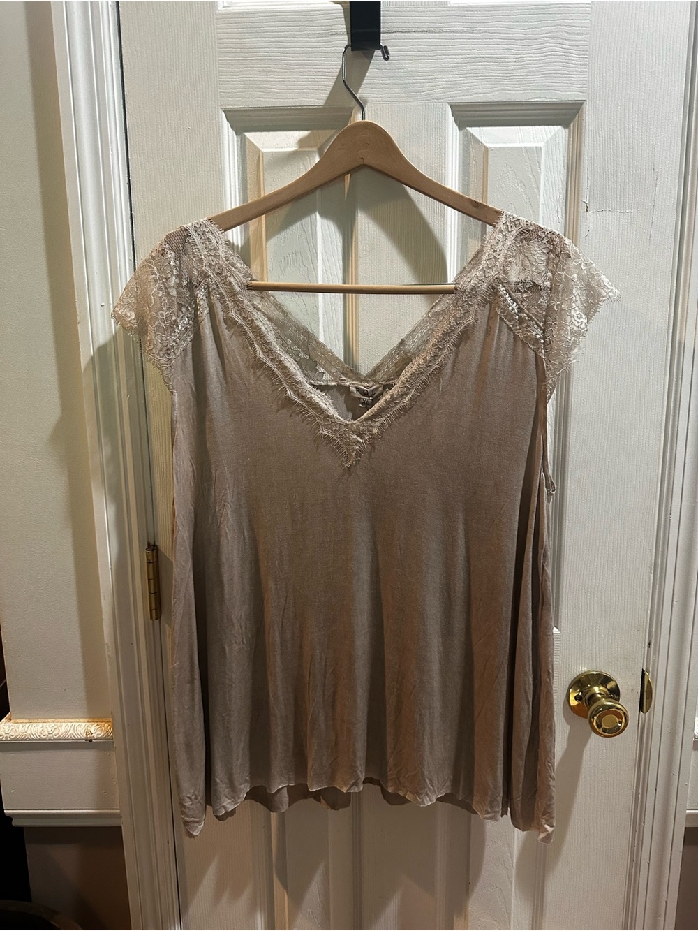 NWT Pol Lace Sleeves Beige Blouse Short Sleeves Cap Sleeves XL